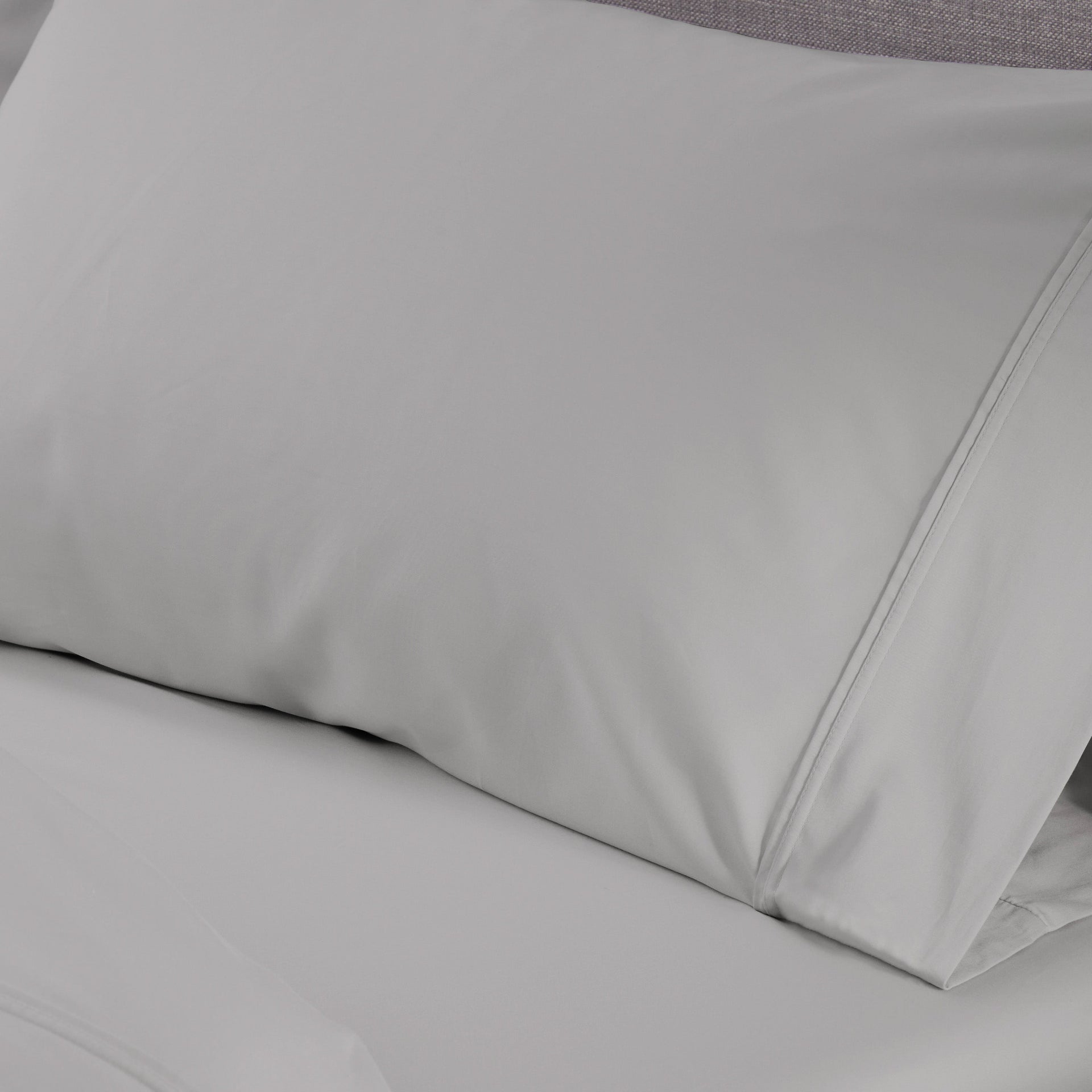 BEDGEAR Basic Sheet Set | LightGrey-03-Lifestyle-2.jpg