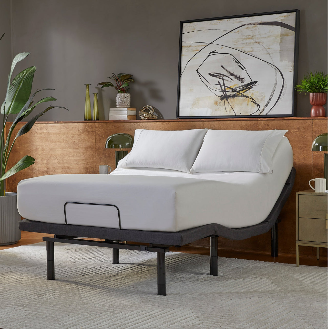 baselogic™ Platinum Adjustable Base by Serta