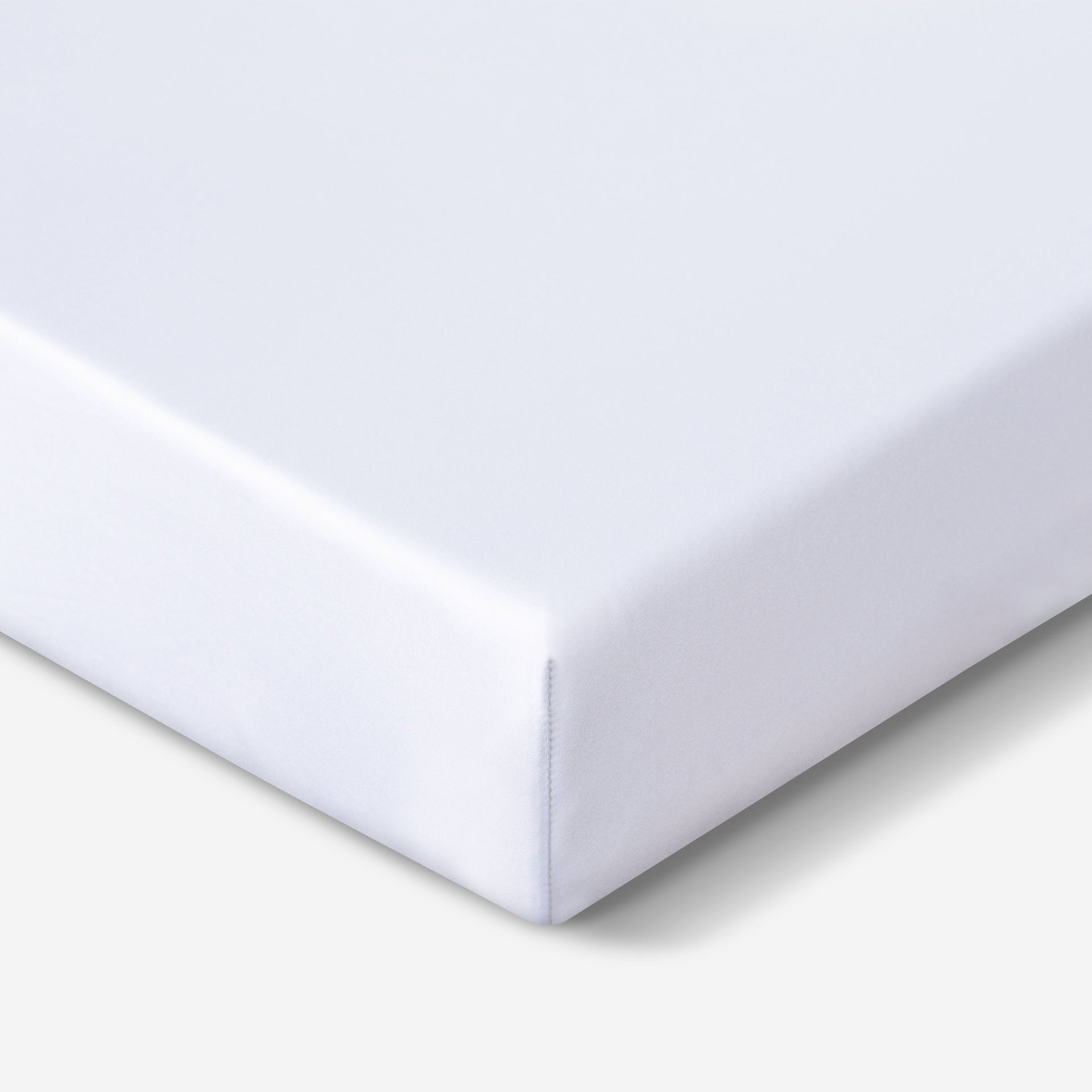 BEDGEAR Dri-Tec Performance® Crib Sheet | brightwhite-05-Corner.jpg