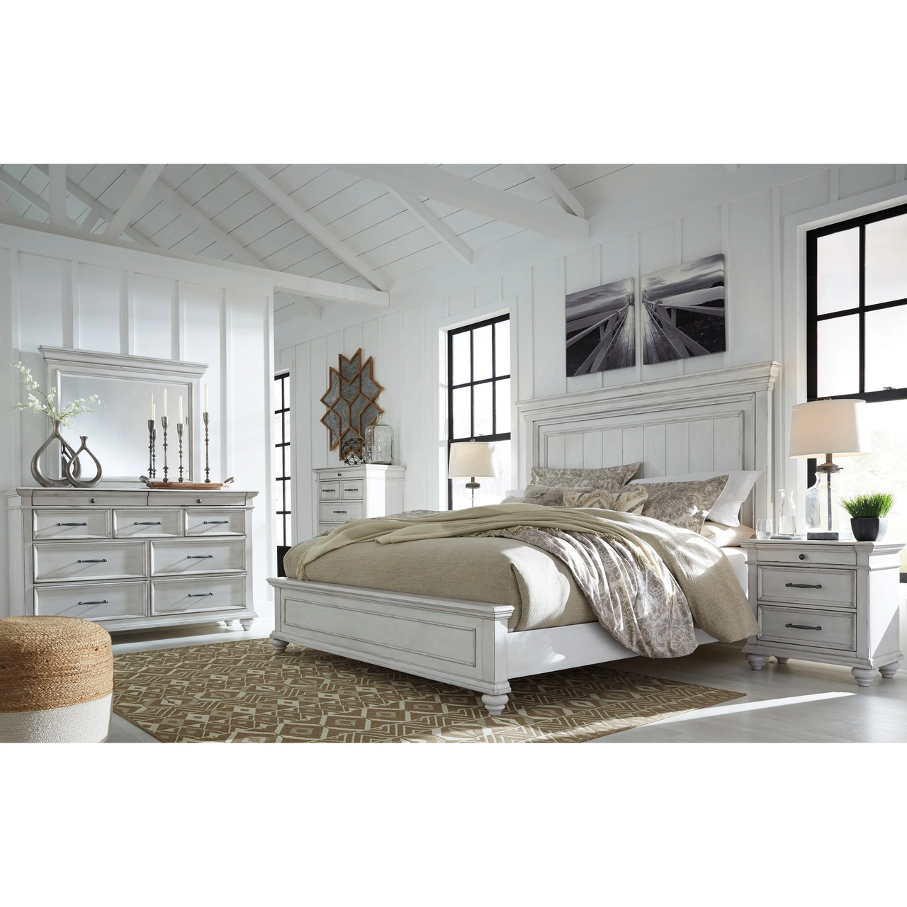 Kanwyn Whitewash Storage Panel Bedroom Set