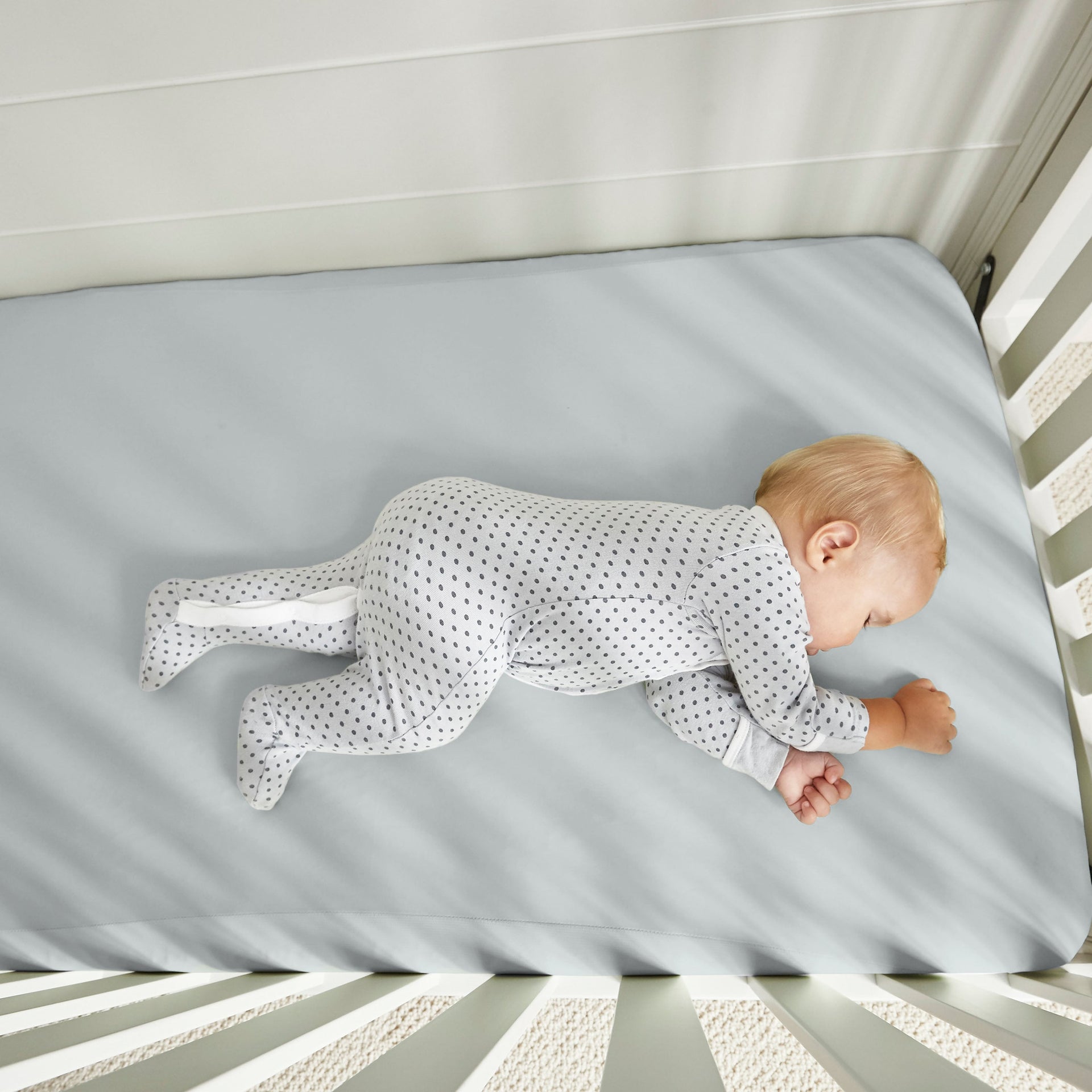 BEDGEAR Dri-Tec Performance® Crib Sheet | lightgreen-02-Lifestyle_c2ff9241-dd57-43f3-8ab7-bc231d2246b4.jpg