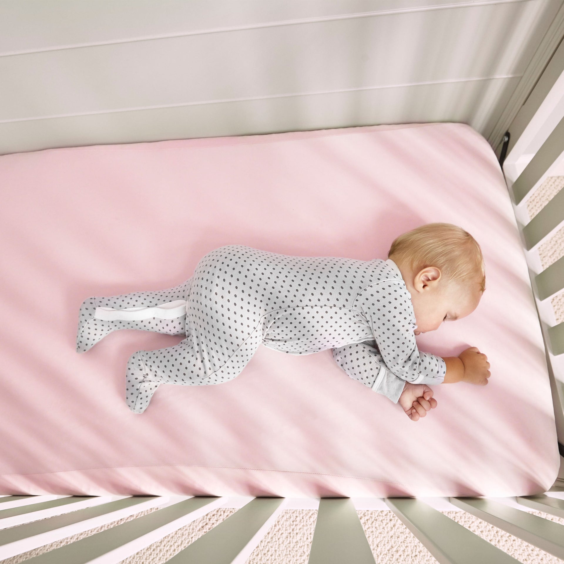 BEDGEAR Dri-Tec Performance® Crib Sheet | lightpink-02-Lifestyle_284f9b71-951b-4ceb-b068-8eb6ee1315be.jpg